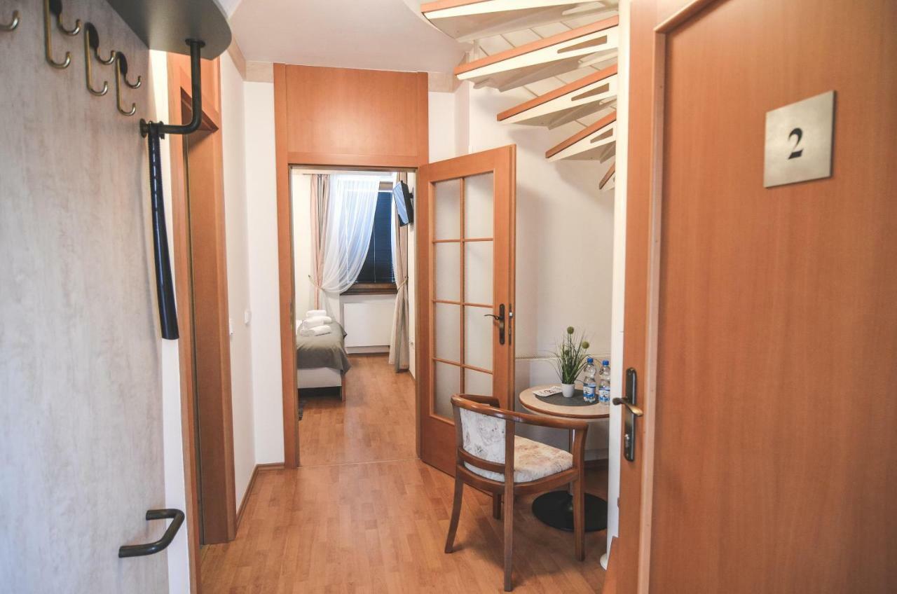 Penzion Pod Radnici Hustopece Luaran gambar
